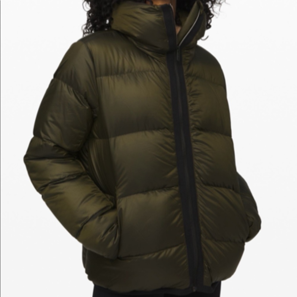 Green lululemon cloudscape puffer jacket